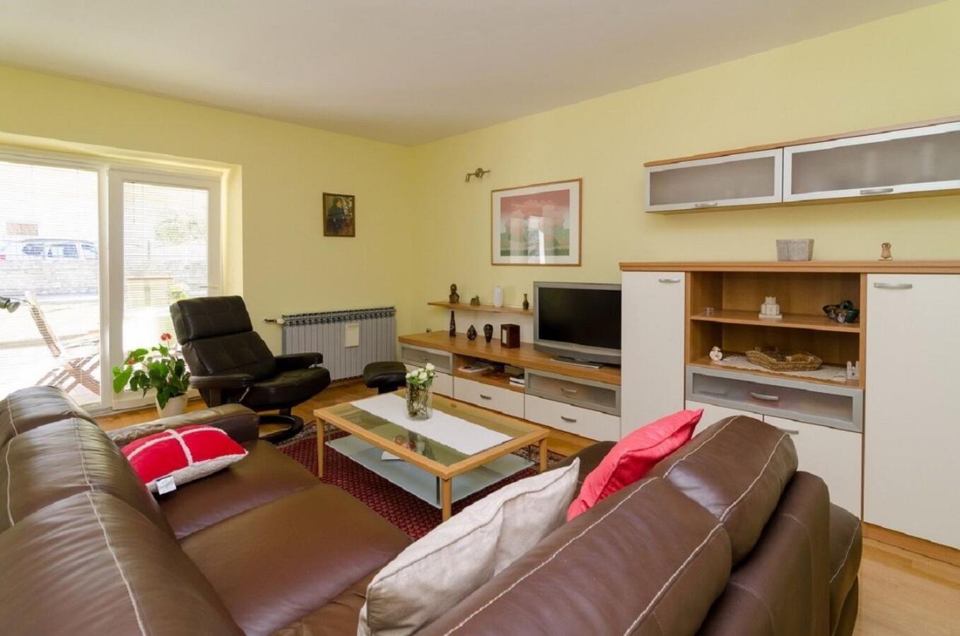 Holiday Home Old Town - Great Location 宁 外观 照片