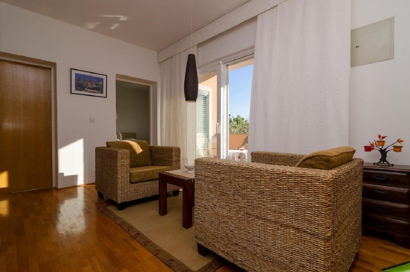 Holiday Home Old Town - Great Location 宁 外观 照片